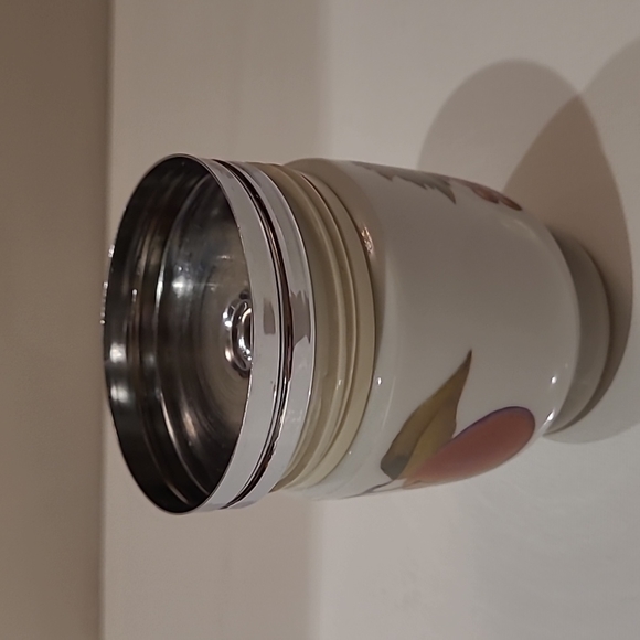 (#2) Vintage Royal worcester egg coddler 2 egg size. Peach&berry - Picture 6 of 8